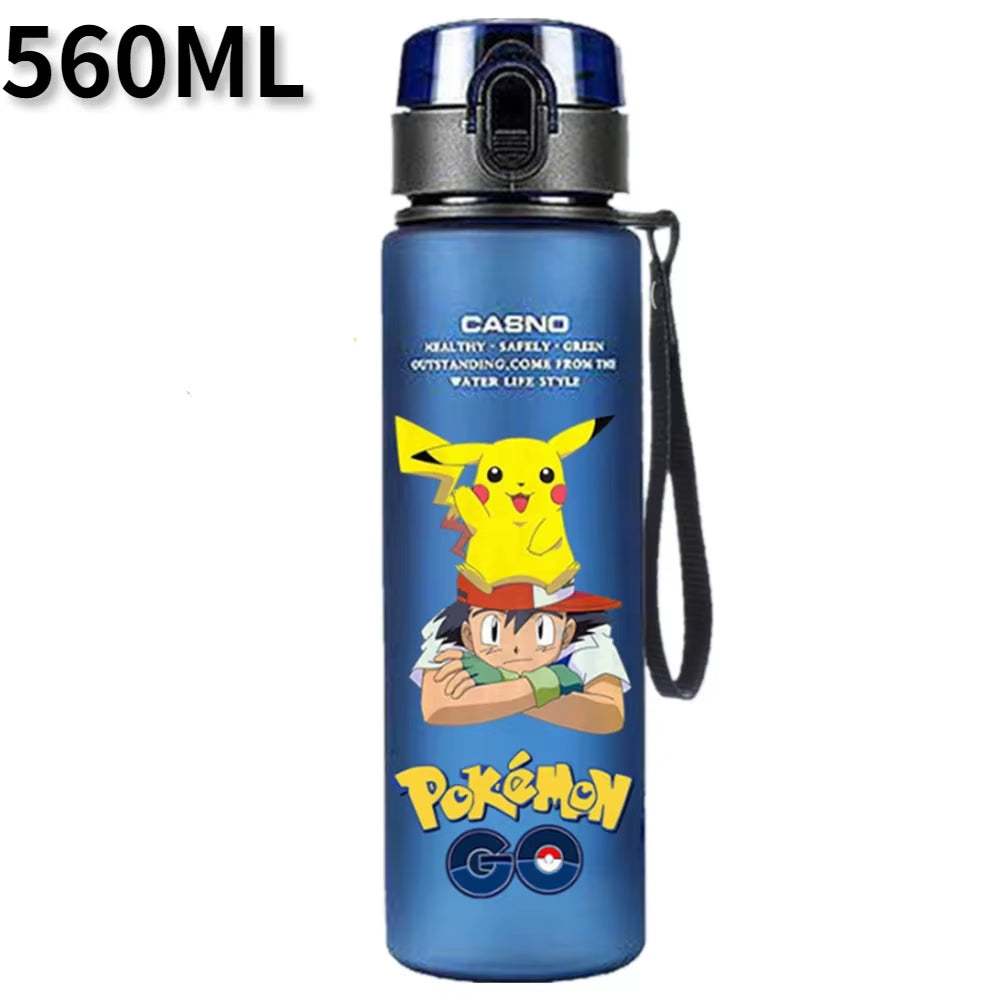 Pokemon 560ML Wasserbecher Kinder Tragbarer Kunststoff Cartoon Kawai Pikachu Erwachsene Outdoor Große Kapazität Sport Wasserflasche Pikachu