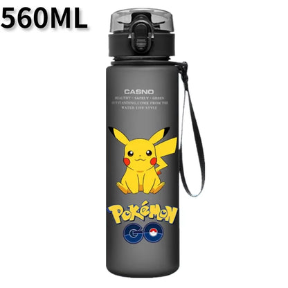 Pokemon 560ML Wasserbecher Kinder Tragbarer Kunststoff Cartoon Kawai Pikachu Erwachsene Outdoor Große Kapazität Sport Wasserflasche Pikachu