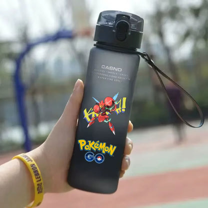 Pokemon 560ML Wasserbecher Kinder Tragbarer Kunststoff Cartoon Kawai Pikachu Erwachsene Outdoor Große Kapazität Sport Wasserflasche Pikachu
