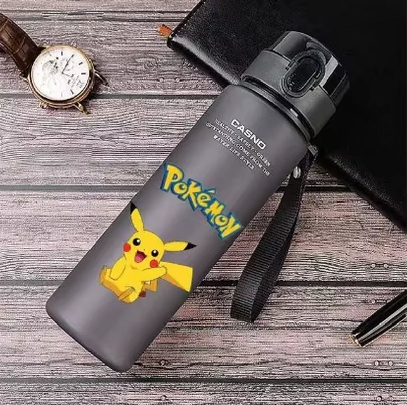 Pokemon 560ML Wasserbecher Kinder Tragbarer Kunststoff Cartoon Kawai Pikachu Erwachsene Outdoor Große Kapazität Sport Wasserflasche Pikachu