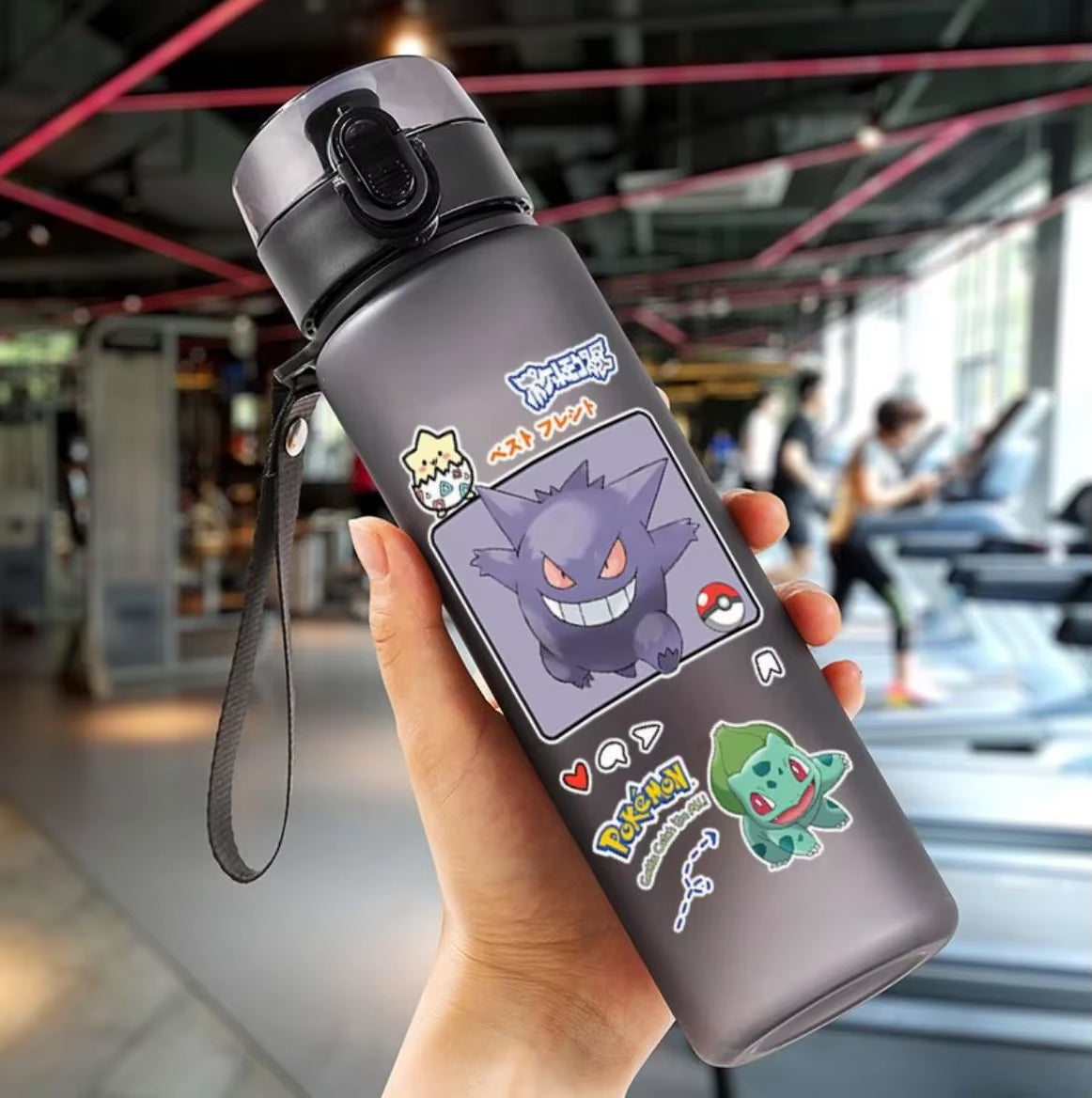 Pokemon 560ML Wasserbecher Kinder Tragbarer Kunststoff Cartoon Kawai Pikachu Erwachsene Outdoor Große Kapazität Sport Wasserflasche Pikachu