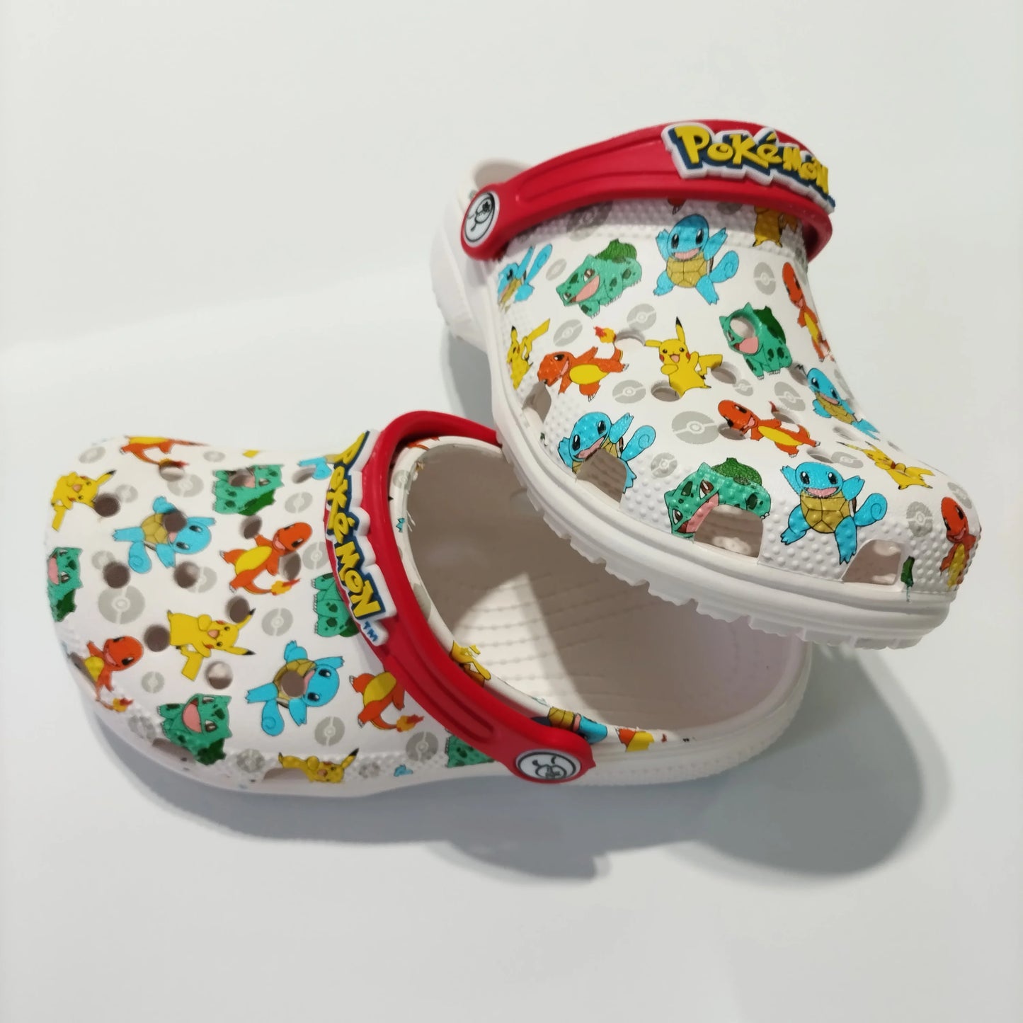 MINISO Pokemoned Hole Sandals Pikachu Squirtle Charmander Slippers Sandals Kawaii Anime Home Beach Shoes Summer Slippers Kids